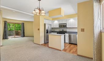 782 Highview Ct C, Antioch, IL 60002