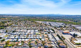 4660 N River Rd 17, Oceanside, CA 92057