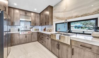 330 Arbolada Dr, Arcadia, CA 91006