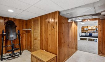 1032 Kingsbury St, Belle Fourche, SD 57717