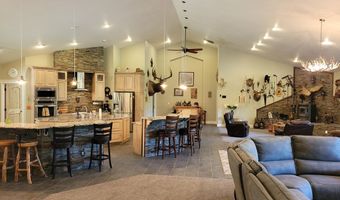 191 Clear Creek Rd, Cascade, ID 83611