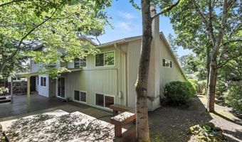 15025 NW Oak Hills Dr, Beaverton, OR 97006