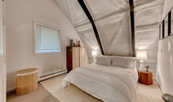 11 Day Rd, Cornwall, CT 06754