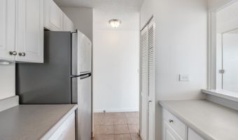 98 Moanalua Rd 2103, Aiea, HI 96701