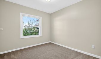 2185 Stahl Rd, Akron, OH 44319