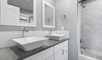 3029 N Maple Grove Rd, Boise, ID 83704
