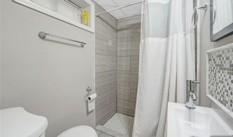 2 Dawson St, Belleville, NJ 07109