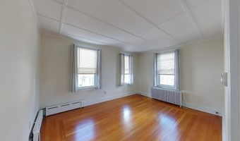 19 Dixon St 2, Newport, RI 02840