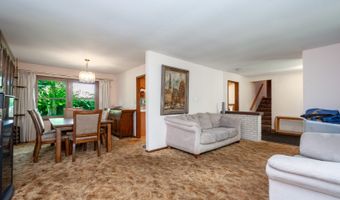 40581 N Sunset Dr, Antioch, IL 60002