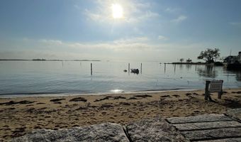 37 Seaview Ave, Branford, CT 06405
