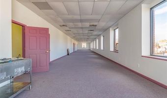 107 S Main St, Almont, MI 48003