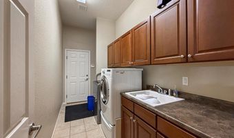 6353 S Queensburg Ct, Aurora, CO 80016