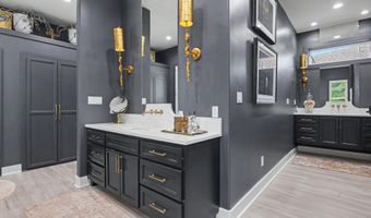 927 N Shore Dr, Biloxi, MS 39532