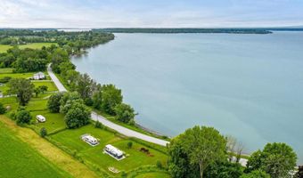 2657 W Shore Rd, Alburgh, VT 05440