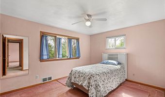 2312 Lake Ave, Allison Park, PA 15101