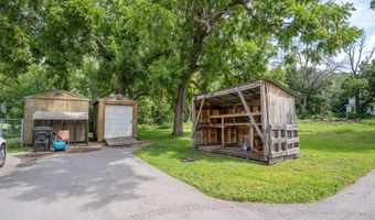 3650 NE 54th Pl, Des Moines, IA 50317