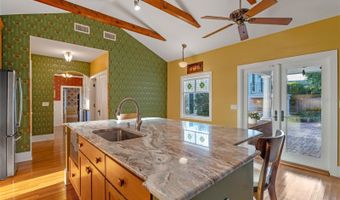 525 SHERIDAN Blvd, Orlando, FL 32804