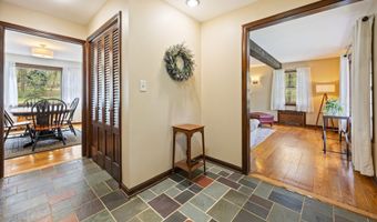 111 Lebanon Rd, Bethany, CT 06524