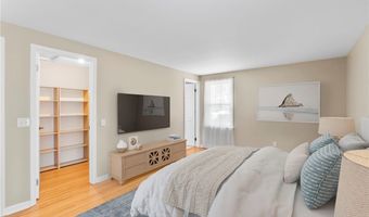 100 Rollingwood St, Amherst, NY 14221