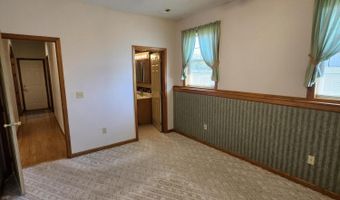 16427 Farm Road 2007, Aurora, MO 65605