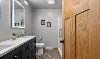 1545 N BLOSSOM Dr, Appleton, WI 54914
