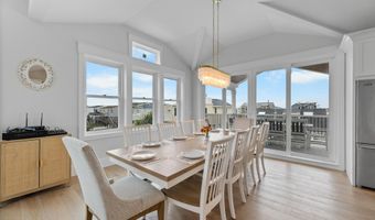 18 Mea Ln, Beach Haven, NJ 08008