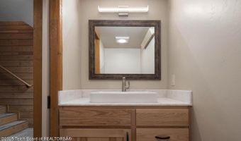 356 COLUMBINE St, Alpine, WY 83128
