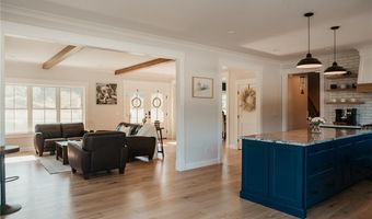 41 Wintergreen Way, Glocester, RI 02814