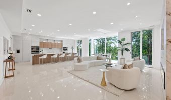 2321 N RICHMOND St, Arlington, VA 22207