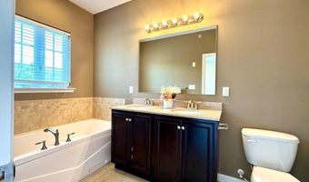 331 LENAPE Way, Claymont, DE 19703
