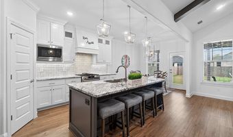 2030 Larry Ln, Bentonville, AR 72713