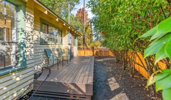 94 N 3rd St, Ashland, OR 97520