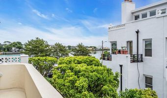 8 Deal Lake Ct, Asbury Park, NJ 07712