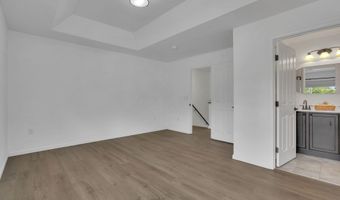 120 Gifford Rd, Columbus, OH 43235