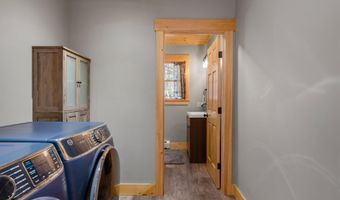 31 Dorothy Dr, Standish, ME 04084