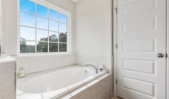 38 Central Pl, Aylett, VA 23009