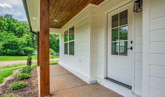 102 Autumwood Cv, Batesville, MS 38606