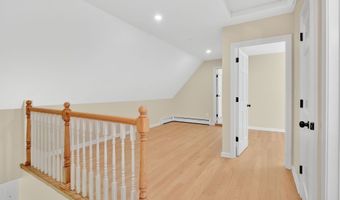 39 Briarwood Dr, Colchester, CT 06415