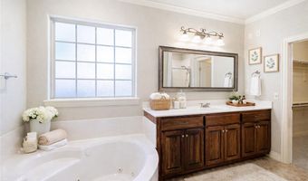 1303 NE Fairwinds Dr, Bentonville, AR 72712