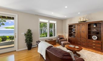 155 Bayside Dr, Belfast, ME 04915