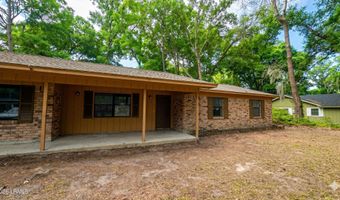 6 Oakwood Dr, Beaufort, SC 29907