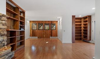 484 Cognewaugh Rd, Cos Cob, CT 06807
