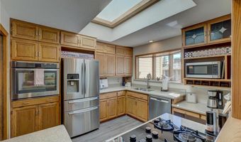 13491 Fairlawn Ct, Apple Valley, MN 55124
