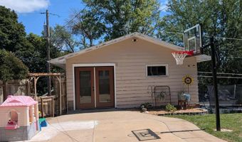 906 Locust St, Atlantic, IA 50022