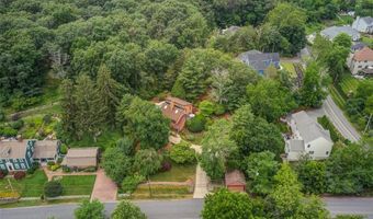 4 Wilbur Rd, Lincoln, RI 02865