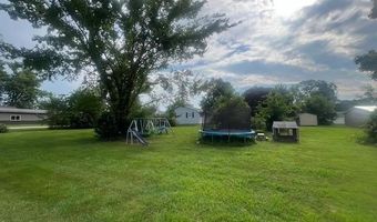 202 W Walnut St, Bainbridge, IN 46105