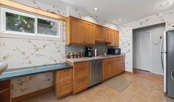 42 Turtle Bay Dr 42, Branford, CT 06405