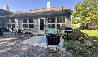 7327 Oak Knoll Dr, Indianapolis, IN 46217