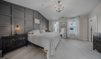 25 W Cross Trl 25, Danbury, CT 06810