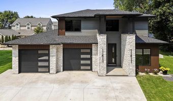 2257 E SHORE Dr, Green Bay, WI 54302